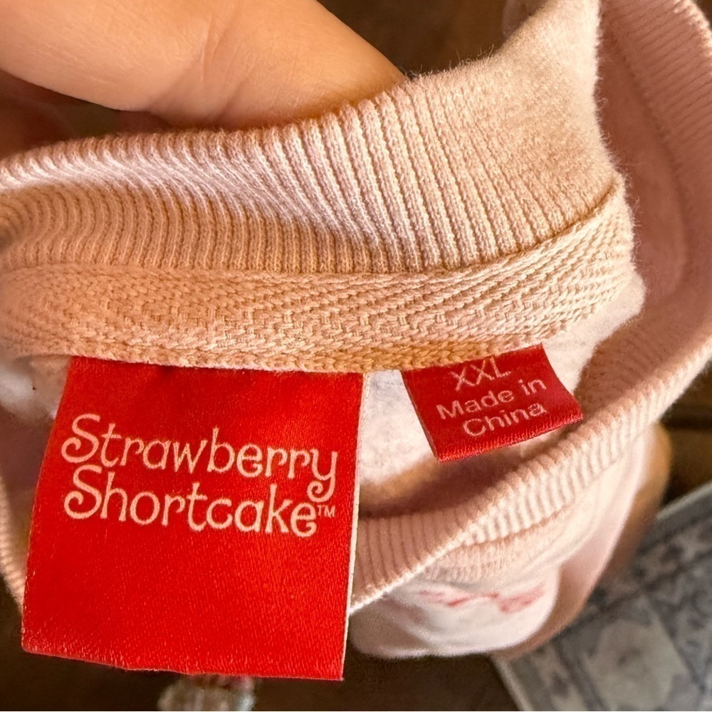 Strawberry Shortcake Sweatshirt - Picture 4 of 4